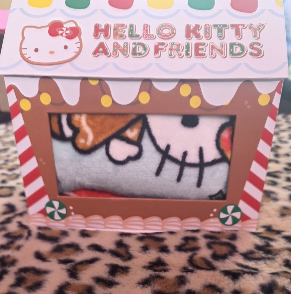 Hello Kitty and Friends 46x60 Throw Inside Gingerbread House US exclusive